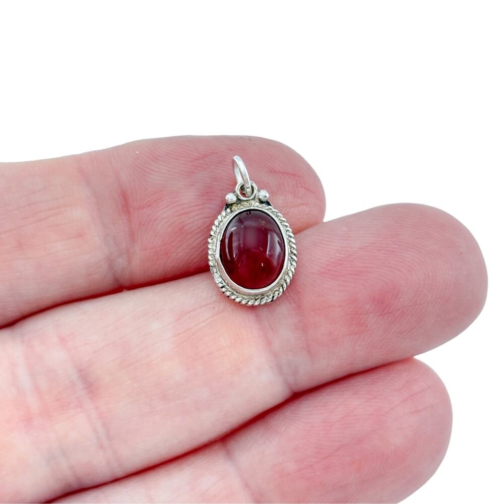 Vintage Sterling Silver 925 Carnelian Oval Cabochon Rope Twist Pendant